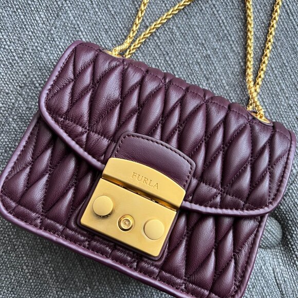 FURLA Quilted Metropolis Crossbody Bag - Picture 1 of 9